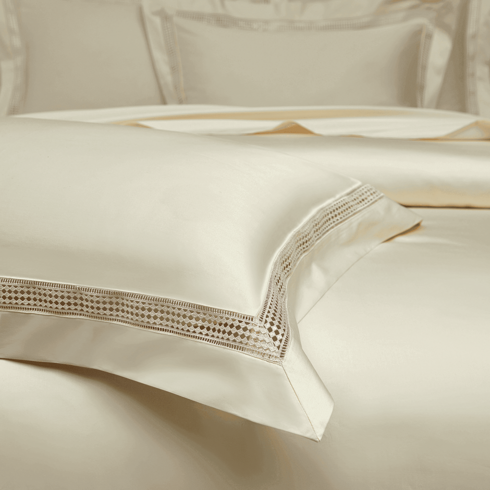 Bed sheet-bettwäsche-lace-cream